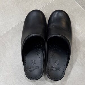 Dansko Women’s Black Slip-On Clogs